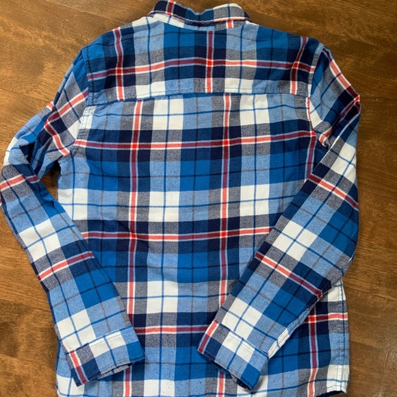 Abercrombie kids boys longe sleeve blue red and white button up shirt - Picture 3 of 3
